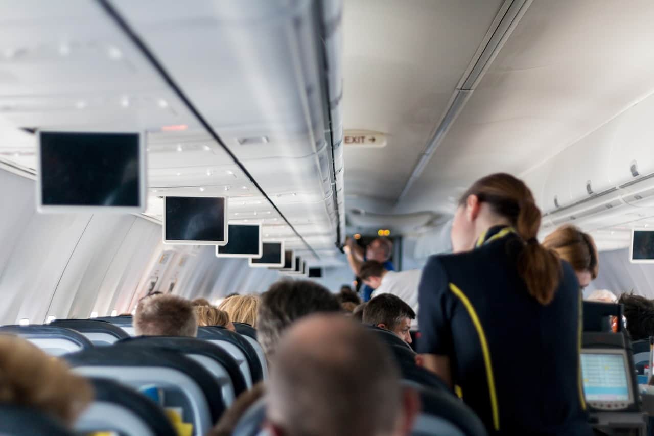 Read more about the article Things the Flight Attendants Won’t Tell You and Never Want You to Know